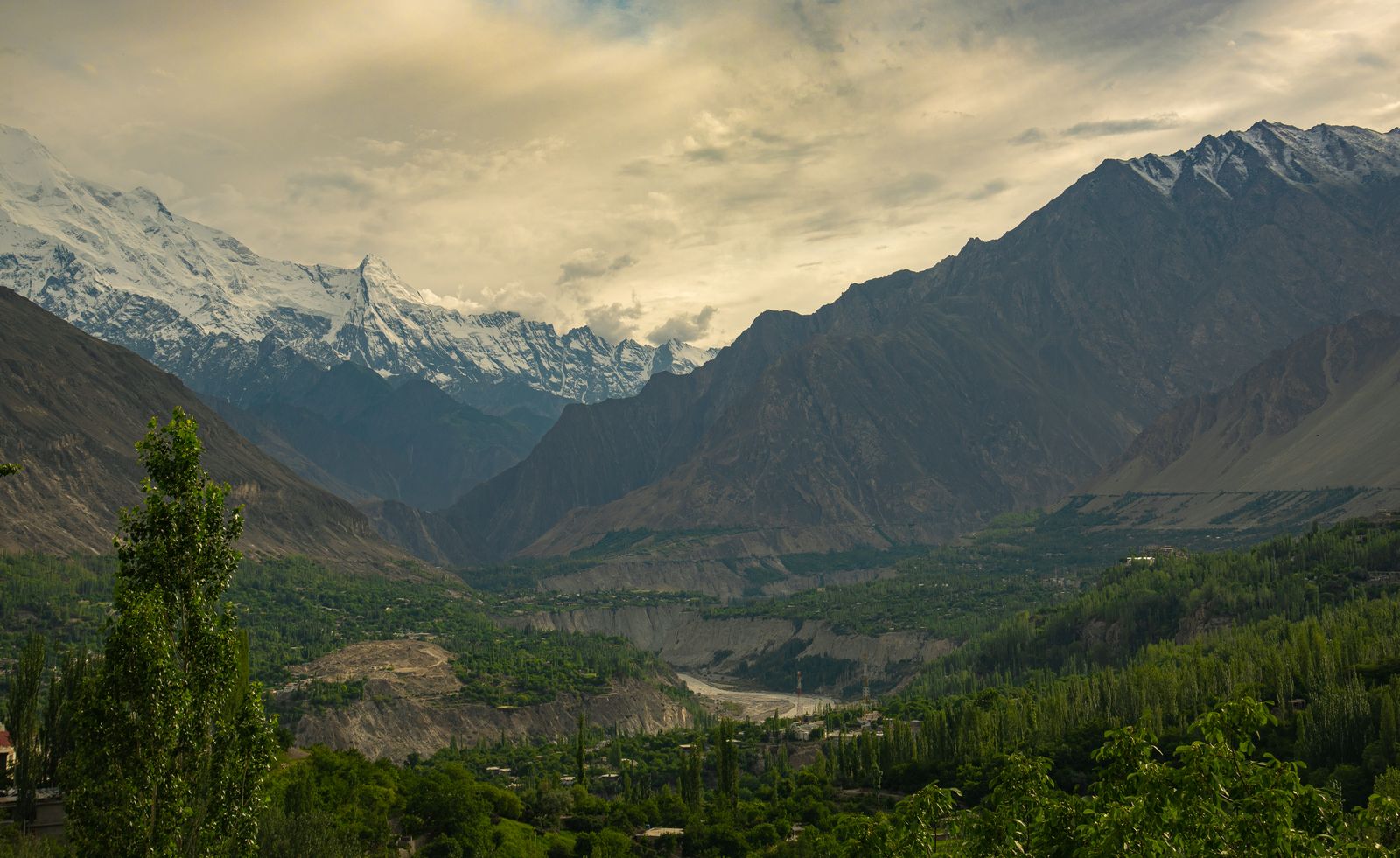 Hunza valley with the Karakoram mountains behind